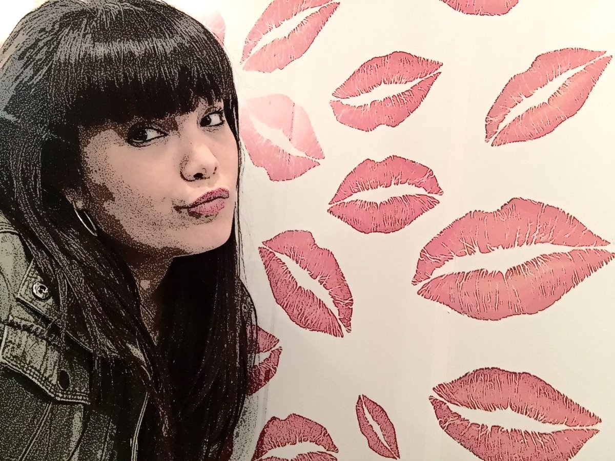 beii_ta's tweet photo. Empiezo Marzo con muchos kisses. ¡Buenos días! https://t.co/tXAd9JGQqt