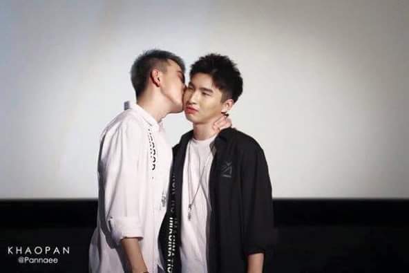 Wanmaii_Newday's tweet photo. กูยอมใจทีมแคสติ้ง เคะแต่ล่ะนางสูง 180+
แต่ยังสามารถหาเมะที่ยักษ์มาข่มได้
#heroinwebseries 
#conterattack 
#likelove https://t.co/WPGiAFgQ07