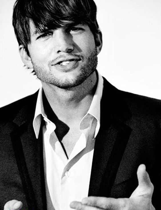 FCSuggestions's tweet photo. Ashton Kutcher https://t.co/QyVGxFsgps