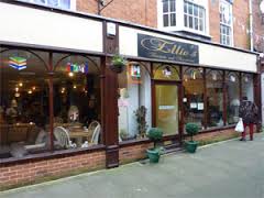 BroadRowTraders's tweet image. Good Morning, Ellies emporium is open 10am til 4pm today,lots of furniture, soft furnishings, and Mothers day gifts