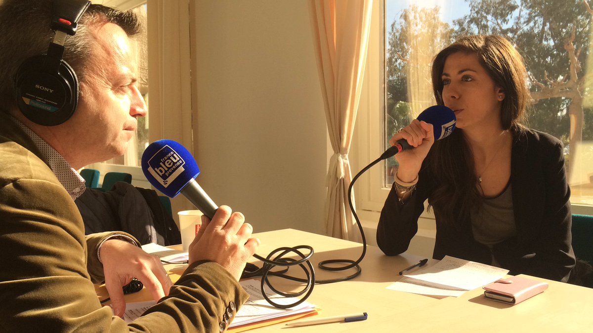 Journée #emploi sur <a href="/iledesembiez/">iledesembiez</a> 10h56 T.Pitaux-Cazaud chef de réception Hôtel Hélios recrute <a href="/AFPA_PACA/">DR Afpa Paca Alain Mahé</a>