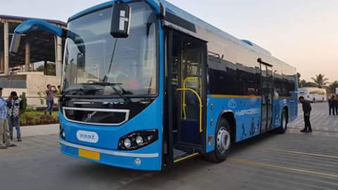 NMMT_bus_day's tweet photo. More reasons for "Bus Today for Better Tomorrow" #NMMT ready to get 1st Hybrid   #MakeInIndia bus @PattiwarSanjay https://t.co/CVOOzooSoa