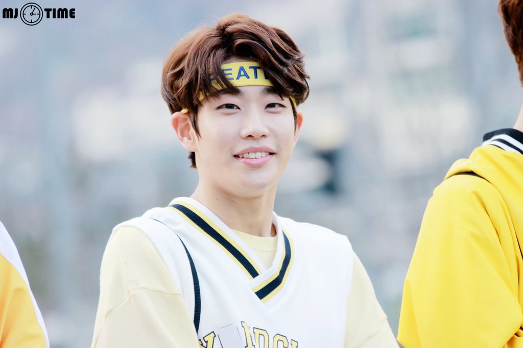 160301 🕒 더쇼 팬미팅 HD #아스트로 #ASTRO #MJ #명준 <a href="/offclASTRO/">ASTRO 아스트로</a>