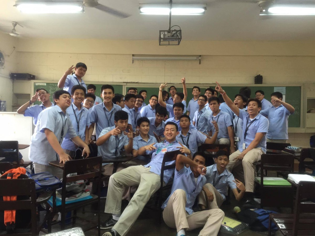 Maattteeooo's tweet photo. Much Luv 😘😭 https://t.co/0t8jSexsFw