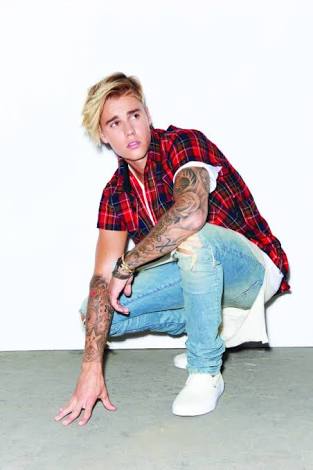 sunellmare200's tweet photo. #birthday_boy happy birthday to Justin Bieber.. We all love you very much!! https://t.co/NBmjdaFfgM