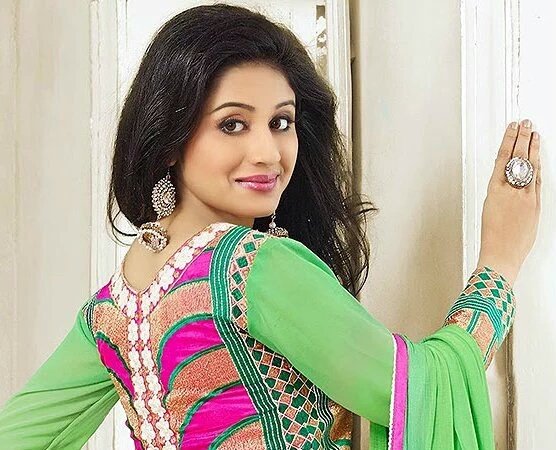 ParidhiZone's tweet photo. Good evening.......
Old Photoshoot of queen 
@paridhiofficial https://t.co/LyTCUUrU5M