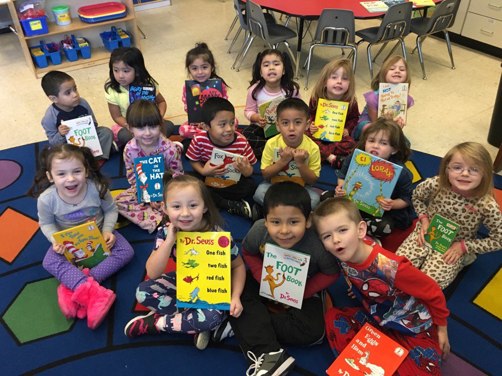 Pre-K reading Dr. Seuss in their pajamas @lineburgm @WPSboardchair <a href="/write2bliterate/">Joanie Hovatter</a> @WPSTech