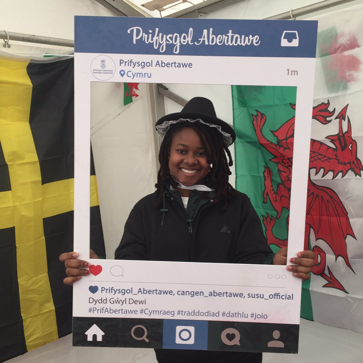 SUSUSocieties15's tweet photo. With International Student, D'Andrael Ware from #LangstonUniversity, at the St David's day I'm Swansea #StDavidsDay https://t.co/Lgld4Z883M
