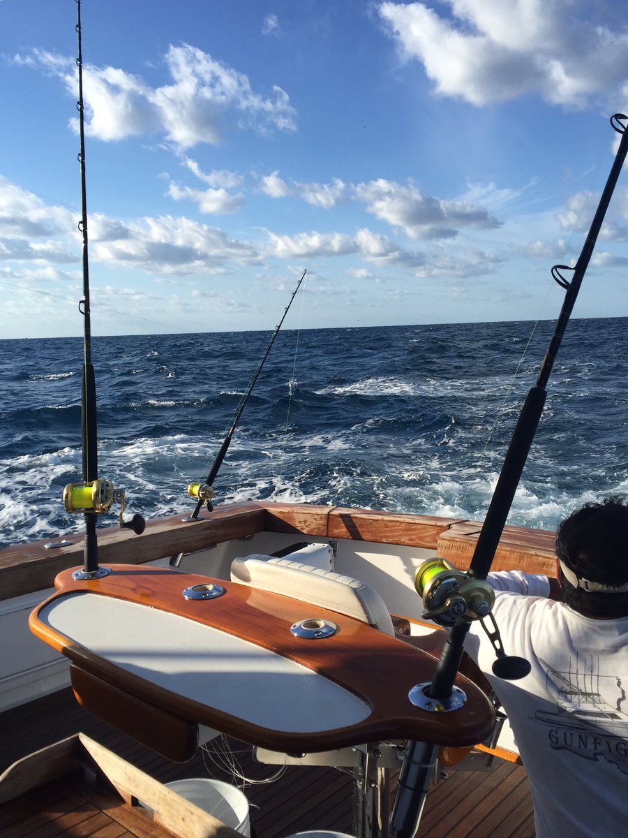 Farmer_Reese's tweet photo. Got my sea legs off the coast of cancun on Sunday. #tftc https://t.co/iwwrKse7YF