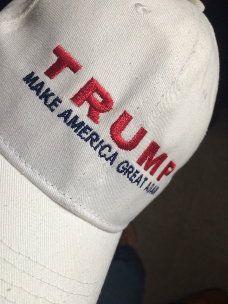 clemtagious's tweet photo. #supertuesday @realDonaldTrump https://t.co/AxSSRCVGZa