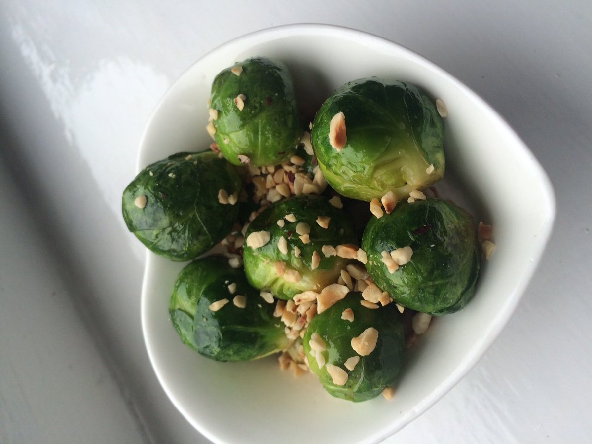 proteinkitchenM's tweet photo. Today we are serving up lots of sprouts #health  #fitnessfreaks #nutrition #fitnessfashion  #foodie https://t.co/iFX8zrrlC2