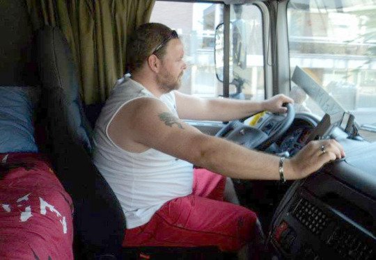 Currocurrito2's tweet photo. Camioneros https://t.co/KKpwz8Up39