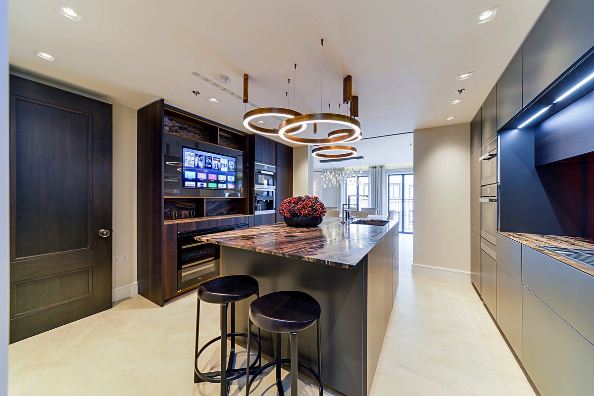 HittOak's tweet photo. Mansion Weave Oak in Ryger House. Design extraordinaire. https://t.co/w7NyeMtxB3