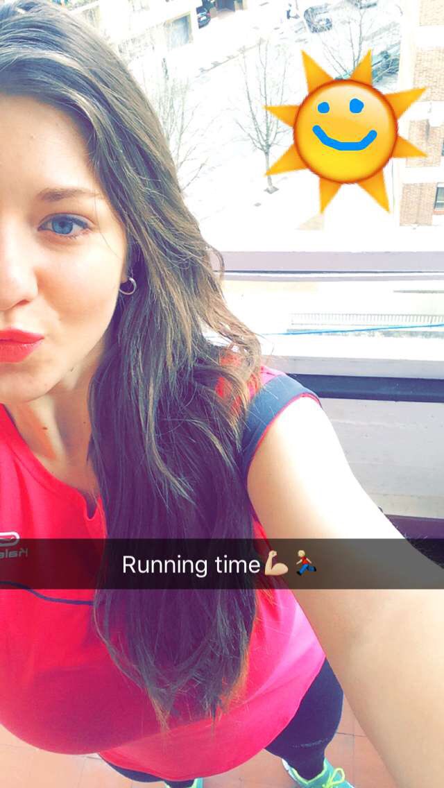 Sorayika7's tweet photo. Empezando el día con energía 🙈💪🏼🏃🏼 #Running #Pamplona 💕 https://t.co/Hj5ok8P4ll