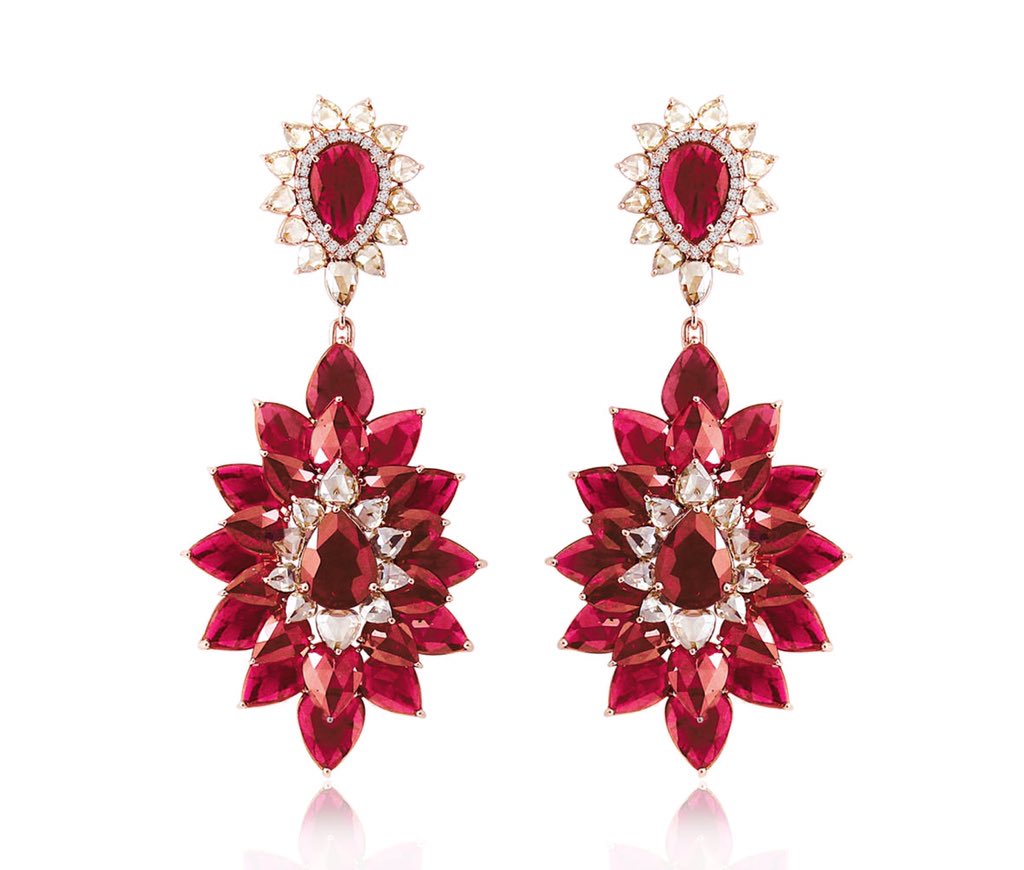 SmithaSn's tweet photo. #DropDeadGorgeous #Ruby #Diamond with #rosecuts! #Earrings by @SUTRAJEWELS https://t.co/ivBYwYxk2g @AzyaaMode https://t.co/yZwUPi2GGS