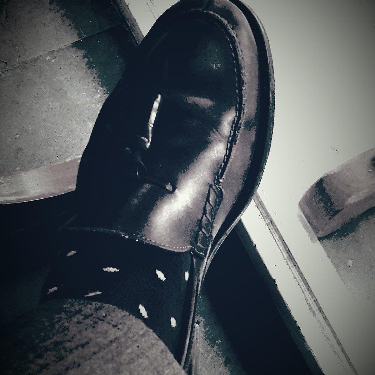 corbata_gemelos's tweet photo. No sin mis #calcetines!#dotssocks
#Zapatos sin fronteras.#fashionstreet #menshoes https://t.co/oyEXawRR4w