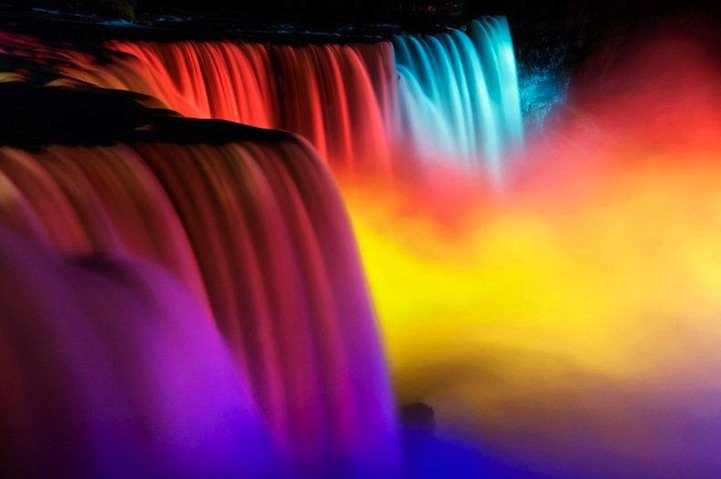 ExtLightsUK's tweet photo. Niagara Falls is getting a BIG #lighting overhaul! https://t.co/4FU9NhkFKX https://t.co/P9VszNHjuG