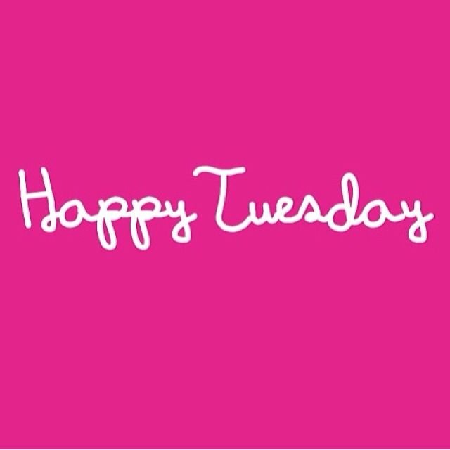 AskVisitDerry's tweet photo. Have a great Tuesday twitterverse! Plenty to do in the city so just #AskVisitDerry for more info. #ThingsToDoTuesday https://t.co/mBjRYNLahj