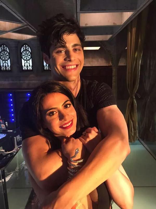 MDaddarioSpain's tweet photo. Hoy es el cumpleaños de nuestra preciosa @EmeraudeToubia! #HappyBirthdayEmeraude https://t.co/3ELdTREAP7