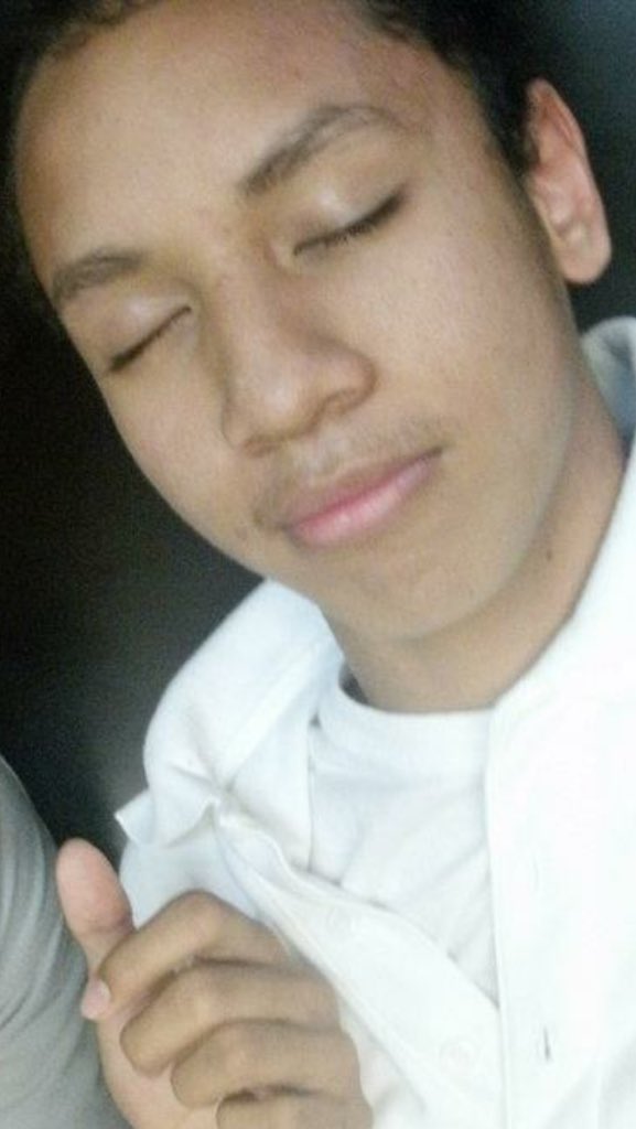 Koreeoo's tweet photo. @Poestar shut yo ass up calling me cinnamon you roast are weak you even dyed #rippoe https://t.co/fw1tdAKyTk