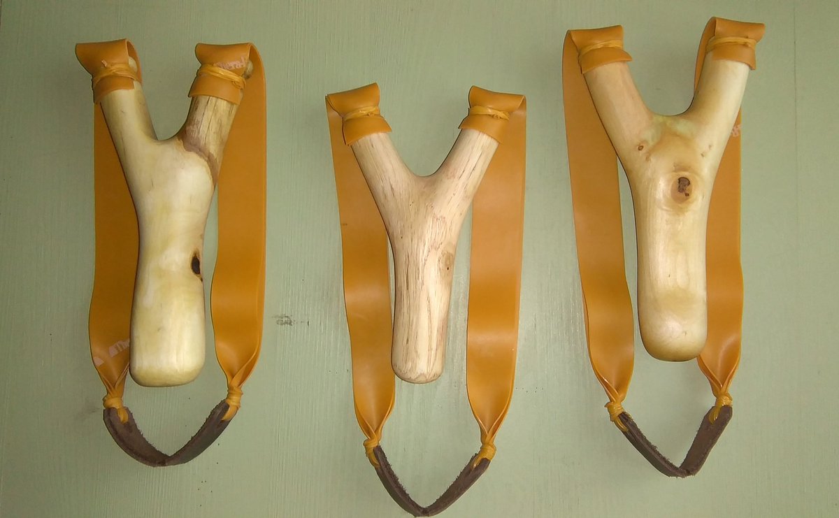shanerear's tweet photo. 3 more slingshots finished, left to right ,spalted ash,Oak &amp; Ash, all for sale.
#catapult #slingshot #handmade https://t.co/x3pzfGmL20