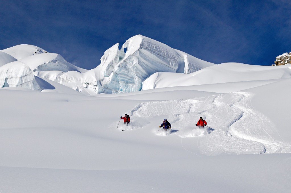 Majorcoach_com's tweet photo. Interview de Maxence Garson, fondateur de la marque, pour @TeamSportEco ! https://t.co/iNqUYBsSVF #startup #ski ❄️ https://t.co/4G0L6rVUtx