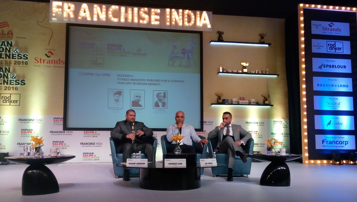 privelife_com's tweet photo. Let's discuss a few trends in Fitness Industry. A session by Mr. Hemant @sheruclassic #salon2016 https://t.co/RuB0ZqEqVl