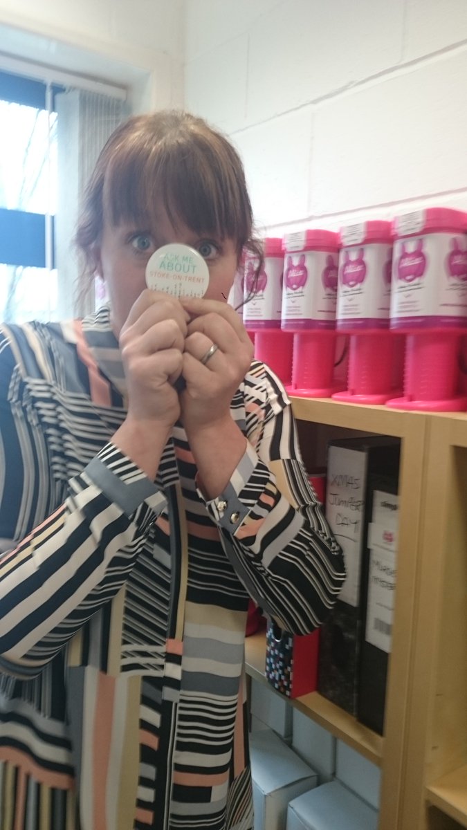 _alicecharity's tweet photo. And I suppose without a pic - it didn't happen, so here is Sam: Fundraising Manager with her badge #stokeambassadors https://t.co/ivd2XHpCJT