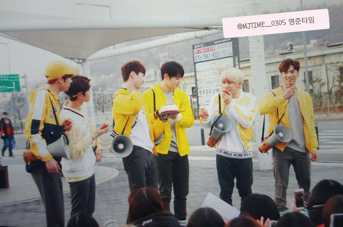 160301 🕒 더쇼 팬미팅 #아스트로 #ASTRO #MJ #진진 #차은우 #문빈 #라키 #윤산하 <a href="/offclASTRO/">ASTRO 아스트로</a>