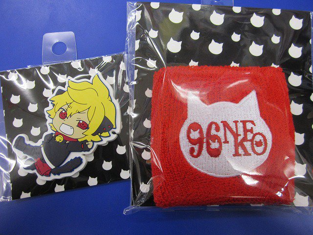 アニメイトイオン明石 キャラ商品入荷情報 96猫 さんのリストバンドとイヤホンホルダーが入荷致しましたアカ こちらも入口モニター前で販売しておりますアカ 96猫さんが好きなお客様 ぜひゲットしてくださいアカ T Co 0al3qjbfg8