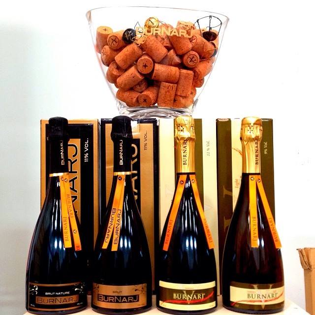 CordobaShops's tweet photo. No des más vueltas visita #CórdobaShops y encuentra el regalo perfecto https://t.co/pXd9ROSnvL #vino #cervezartesana https://t.co/CeaDhToOfY