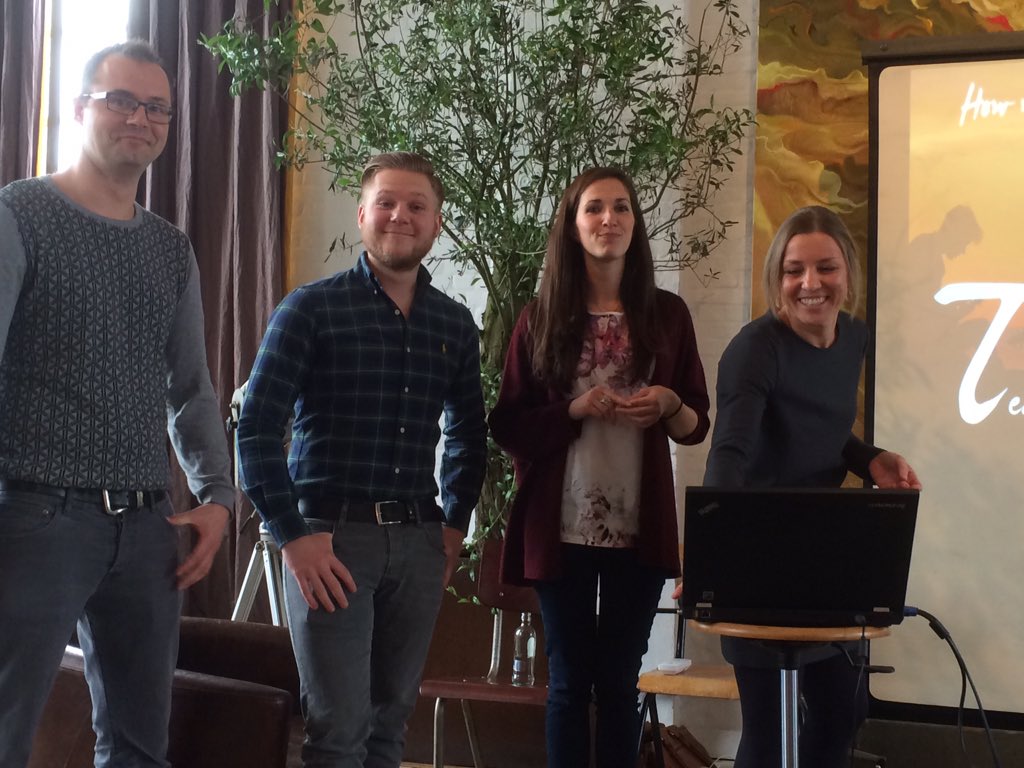 MaxusBelgium's tweet photo. Fame team on stage! #PR #Fame #maxusday #maxuscommunication #maxusness https://t.co/VD4L5IqJPL