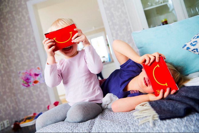 TheTribeVr's tweet photo. @McDonalds Sweden transforms the Happy Meal box into a #VirtualReality experience https://t.co/xtCAT5a4nB #vr #app https://t.co/ugOrJjcsQI