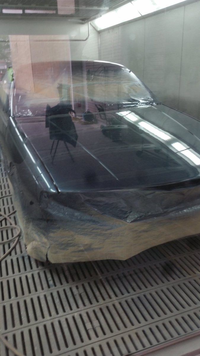 Vn holden aero