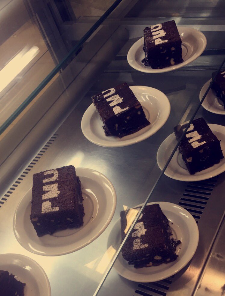 PMU_Mediaclub's tweet photo. جامعتنا كشخه🍰💁🏻
#PMUer
#sweets https://t.co/TSfM07Knvw