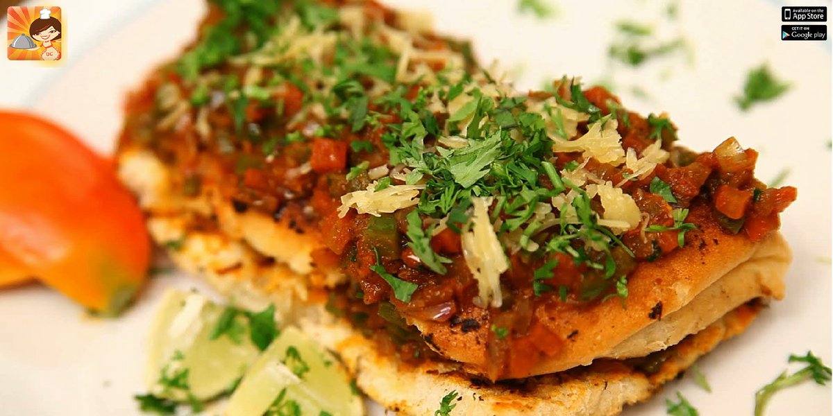 mydeliverychef's tweet photo. Anyone in the mood for a masaledar snack? #masalapav #mouthwatering #mumbaistreetfood #deliverchef https://t.co/ZWOqu3IyQs