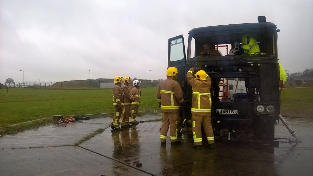 suffolkcc's tweet photo. Heavy Rescue #training day by @SuffolkFire at Wattisham #lorryrescue #rtctraining #keepingsuffolksafe https://t.co/Fs9ZAqHwg3