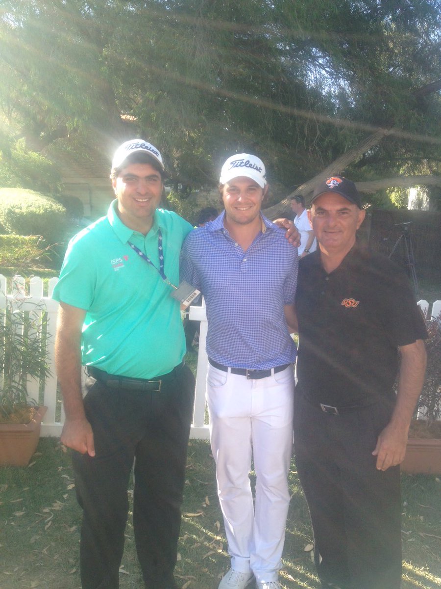 RubyPP88's tweet photo. So happy the boys got to spend time with @PeterUihlein @jaydep1 @OSUcowgirlgolf @OSUCowboyGolf #lkcc #PerthIntl https://t.co/OYcCgIcE0g