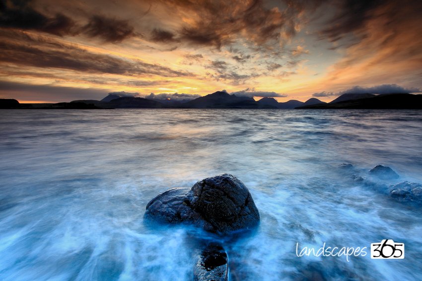 landscapes365's tweet photo. If you have a landscaspes365 calendar maximise it's efficiency by turning to this picture today... https://t.co/T5eTMyqjLs