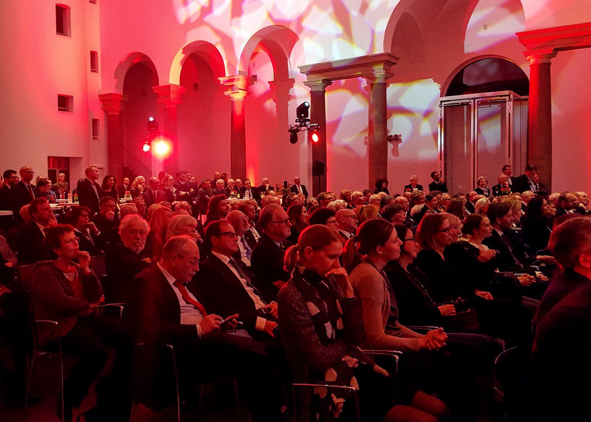 cp_compartner's tweet photo. Impressionen von der Verleihung des #Innovationspreis #NRW. @MIWFNRW @K_SammlungNRW   https://t.co/xJxqFcoQcQ https://t.co/sWINPzqXfo