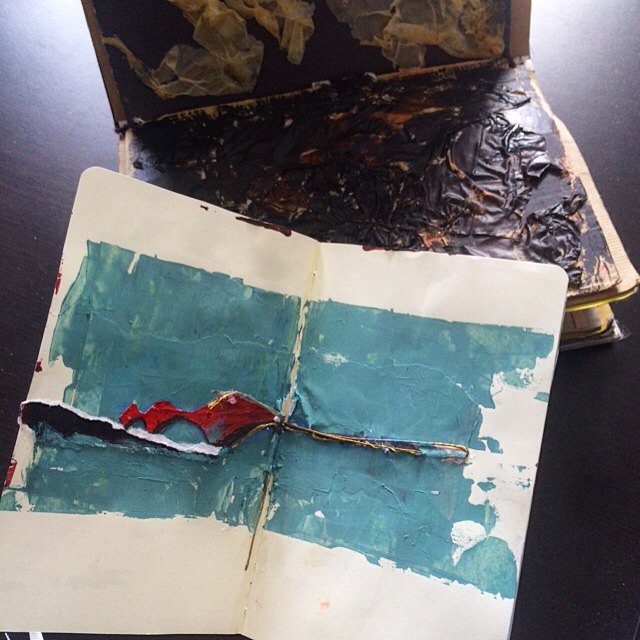 GeorginaArtist's tweet photo. I'm addicted to sketchbooks
#sketchbooks #edinburgh #forthbridge https://t.co/nghrH2132B
