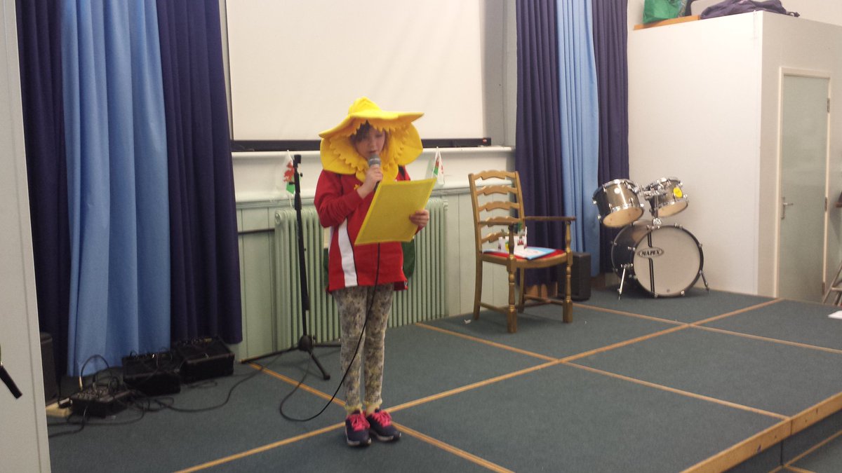 stacey_prm's tweet photo. Amazing performances and poems at Stacey #proudtobewelsh https://t.co/I1SWroyD5S
