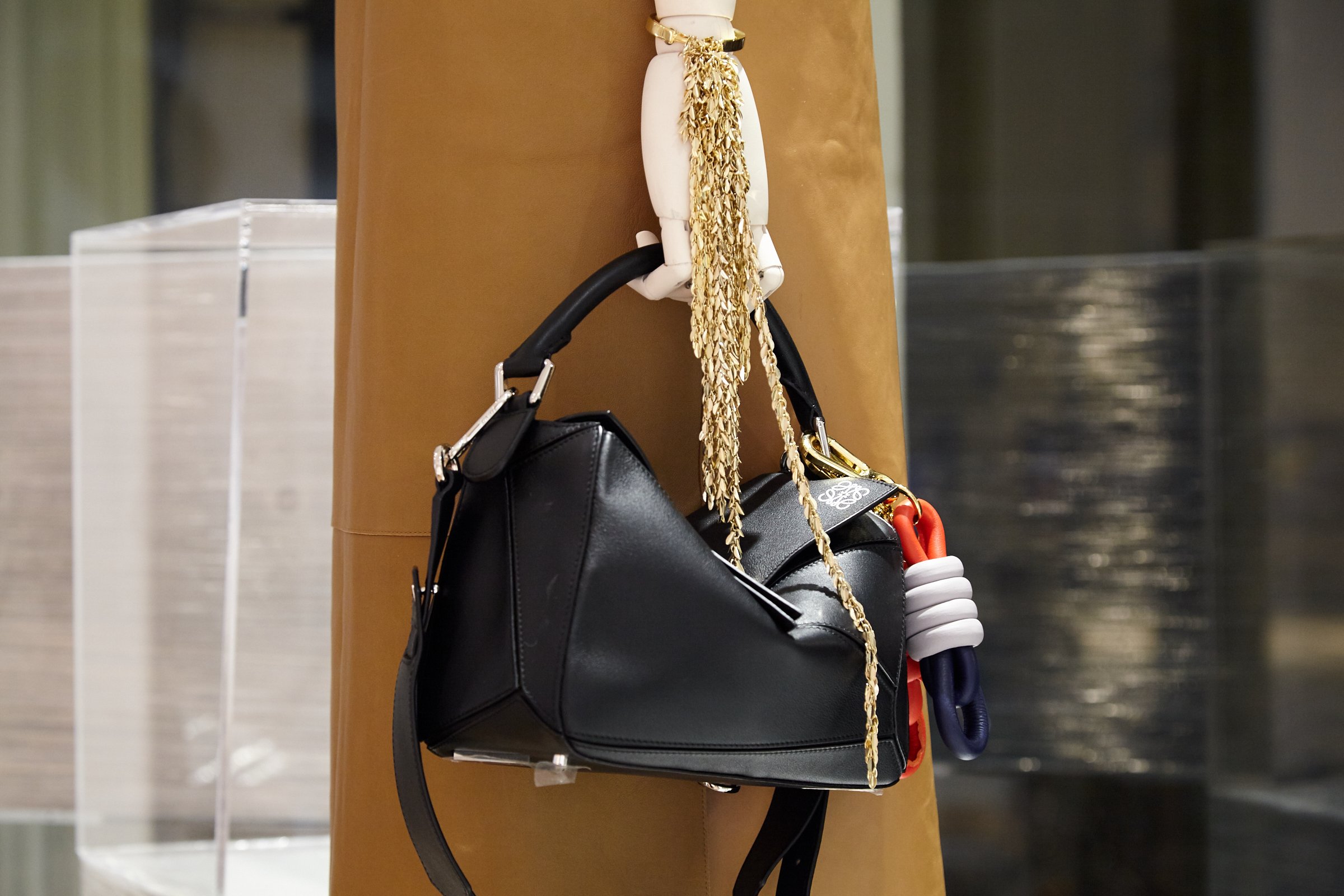 pa LOEWE ボックス 16個 未使用 pa LOEWE ボックス 16個 未使用 Loewe Small Pixel Puzzle Edge