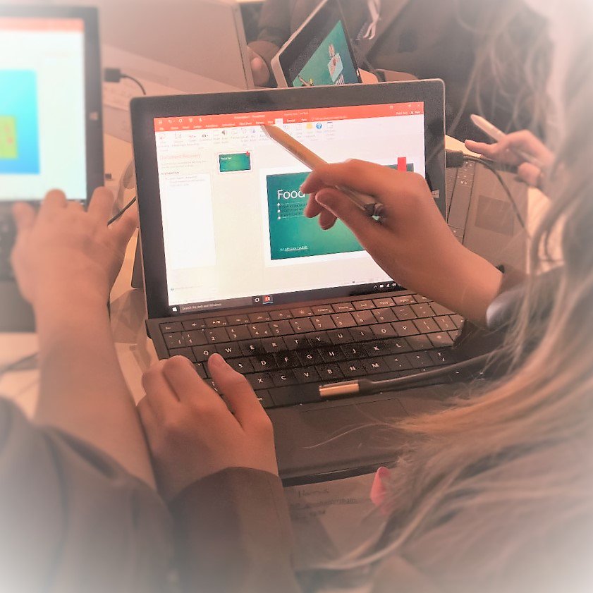 MSEducationUK's tweet photo. Surface Pen + Office Mix = creatively inspired students! #ShowcaseClassroom @OfficeMixTeam @Surface_UK https://t.co/AKK4Yb5P8H