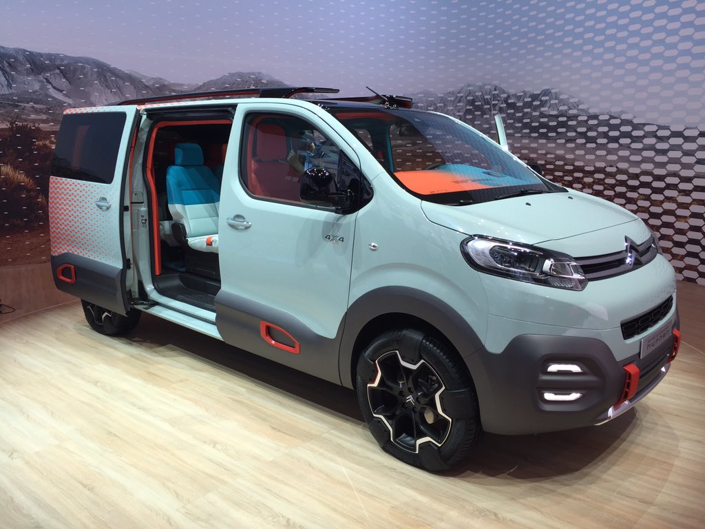 2016 - [GENÈVE] Citroën SpaceTourer Hyphen Concept  Ccdho3nXEAE8JBK