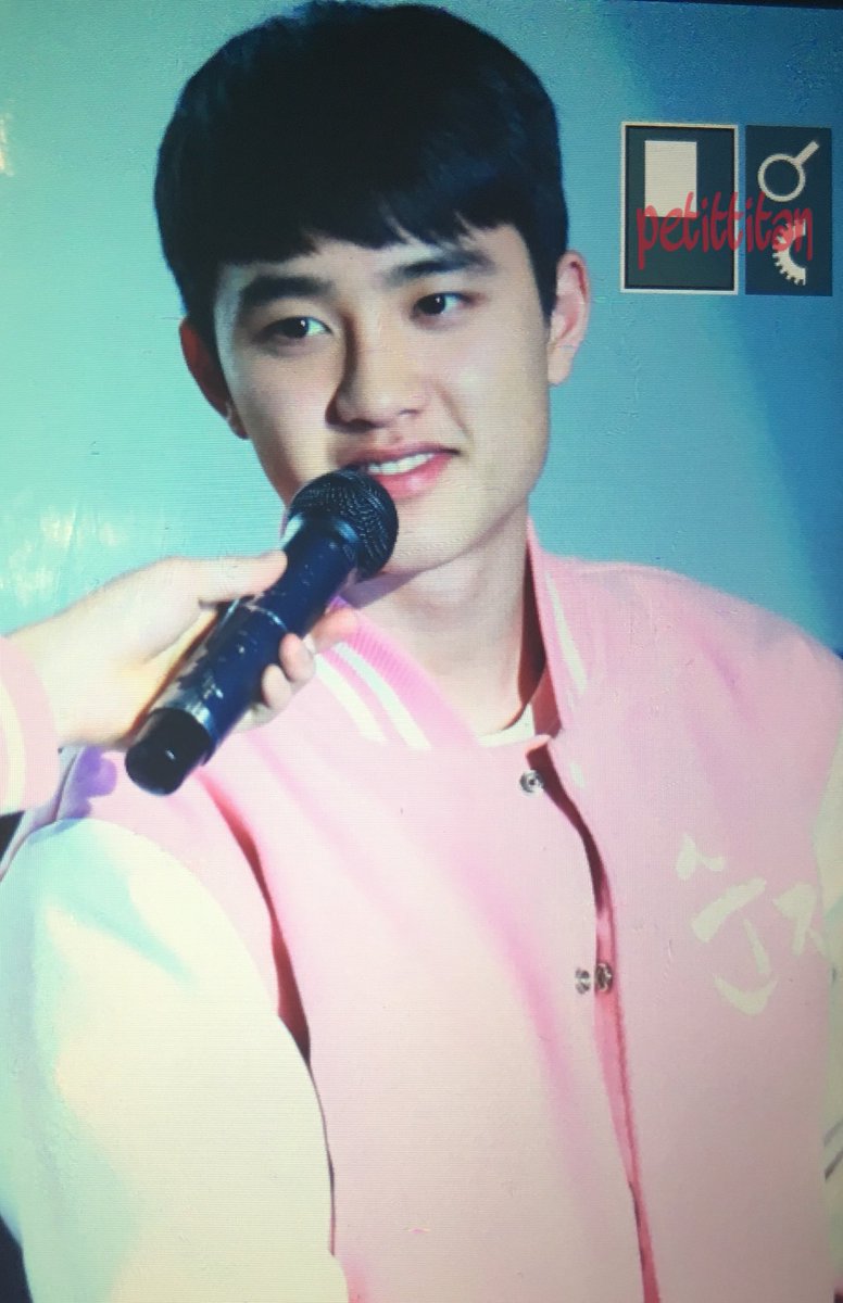 petit_titan's tweet photo. 160301 순정 마지막 무대인사 #도경수 #경수 https://t.co/L1tin5YNuh