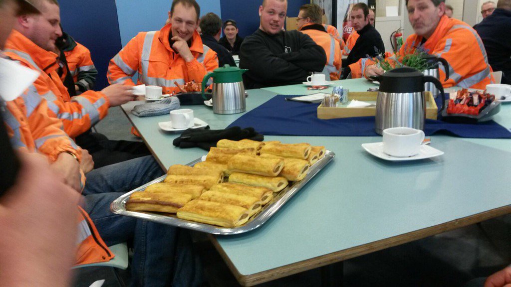 Kick off van nieuwe samenwerking in de openbare ruimte tussen <a href="/GemeenteEde/">Gemeente Ede</a> en <a href="/Permar_WS/">Permar WS</a>, als 1 team. Top!