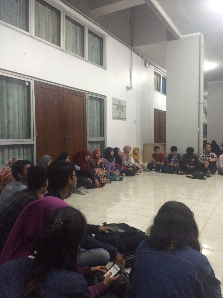 kmf_ugm's tweet photo. Happy to see a new family , welcome :) #FirstGatheringKMF 2016 https://t.co/82nNUhv8Mt