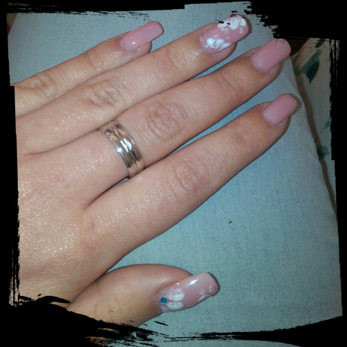 NakyNails tweet picture