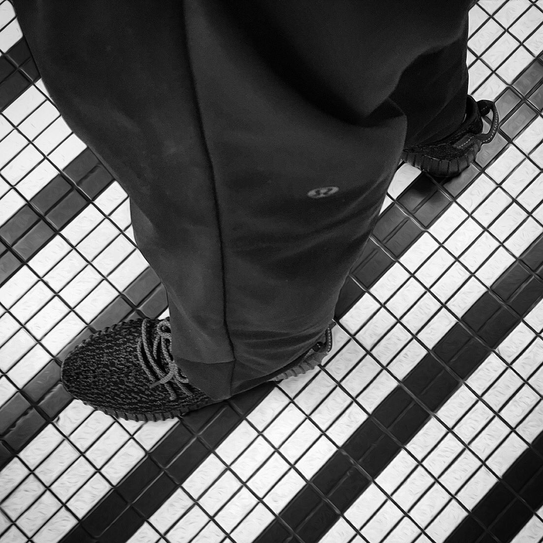 smithmcqueen's tweet photo. #SuperTuesday is here so #Vote for more #CasualWear #Athleisure par exemple the #lululemon #ABCPant et the #Yeezy https://t.co/fbAHCa4IoX